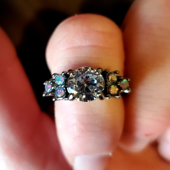 New Unique White Sapphire and Aurora Borealis Black Gold Ring. - Picture 4 of 14